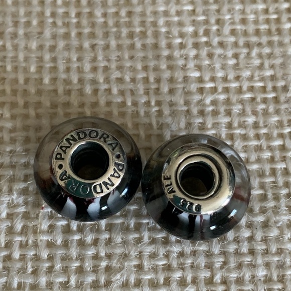 Pandora Murano Glass Charms in black and white - Picture 6 of 7